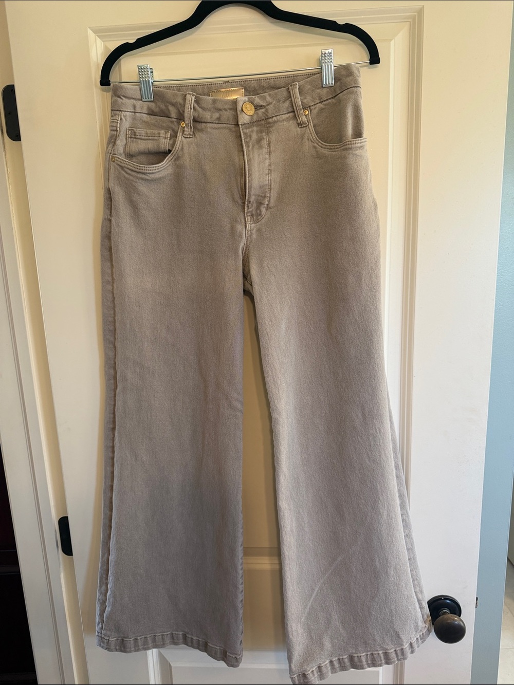 Kut from the Kloth MEG fab ab Wide Leg Jeans in Light Taupe